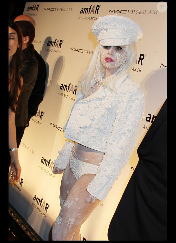 Lady GaGa à la soirée de l'amfAR le 10 février 2010 à New York
