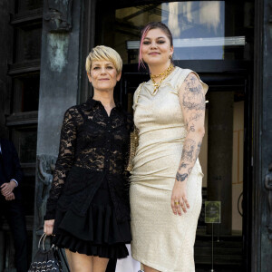Louane et Marina Fois - Les célébrités assistent au défilé Paco Rabanne Haute Couture automne hiver 2022-2023 à Paris, le 3 juillet 2022. © JB Autissier / Panoramic / Bestimage.