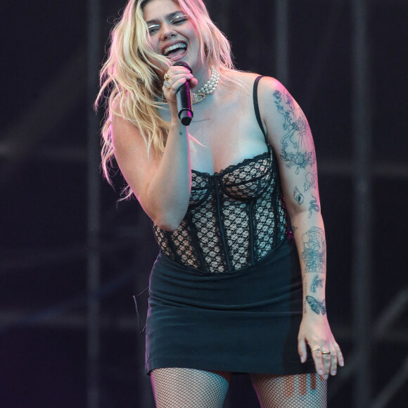 Louane lors de l'édition 2022 du Mainsquare Festival à Arras le 1 juillet 2022. No web pour Belgique et Suisse © Stephane Vansteenkiste / Bestimage.