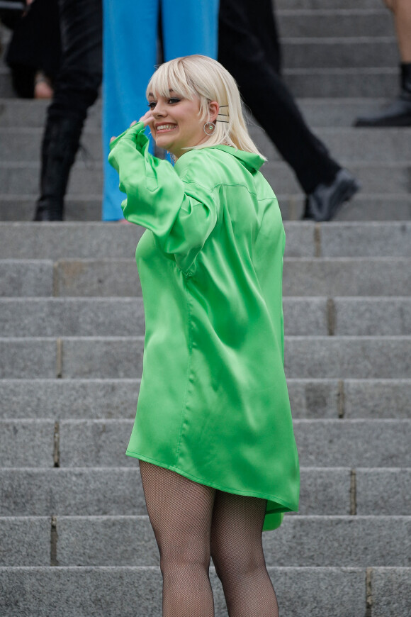 Louane Emera - Arrivées au défilé de mode Hommes printemps-été "AMI" au Sacré Coeur à Paris. Le 23 juin 2022 © Veeren-Christophe Clovis / Bestimage.