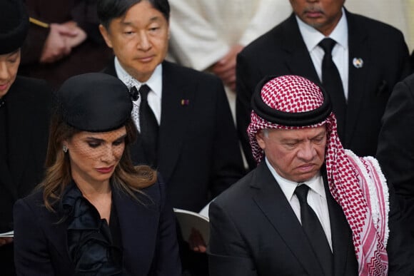 La reine Rania de Jordanie, le roi Abdallah - Service funéraire à l'Abbaye de Westminster pour les funérailles d'Etat de la reine Elizabeth II d'Angleterre. Le sermon est délivré par l'archevêque de Canterbury Justin Welby (chef spirituel de l'Eglise anglicane) au côté du doyen de Westminster David Hoyle. Londres, le 19 septembre 2022. 