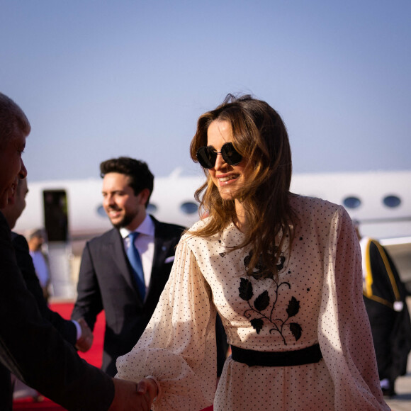La reine Rania Al Abdullah de Jordanie à Mascate, à Oman, le 4 octobre 2022. Photo by Balkis Press/ABACAPRESS.COM
