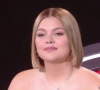 Louane change complètement de tête