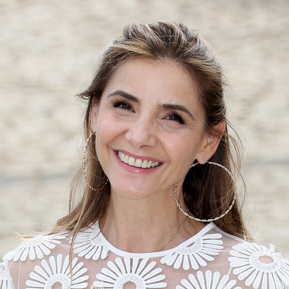 Clotilde Courau - Photocall de "La cour" lors de la 24ème édition du Festival de la Fiction TV de La Rochelle. Le 14 septembre 2022 © Patrick Bernard / Bestimage.