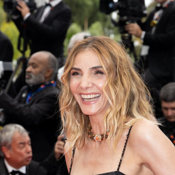 Clotilde Courau - Montée des marches du film " Les Amandiers " lors du 75ème Festival International du Film de Cannes. Le 22 mai 2022 © Olivier Borde / Bestimage.
