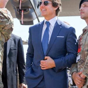 Tom Cruise a visité le salon international de présentation aéronautique militaire "Royal international Air Tattoo" à Fairford. Le 16 juillet 2022 
