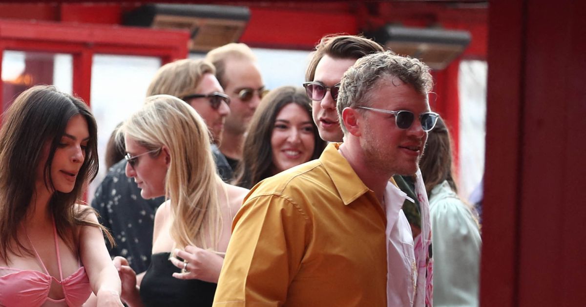 Exclusif - Emily Ratajkowski et son mari Sebastian Bear-McClard chez