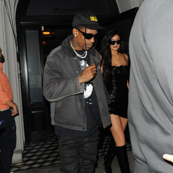 Kylie Jenner et son compagnon Travis Scott ont dîné au restaurant Craig's à West Hollywood le 13 octobre 2022. 