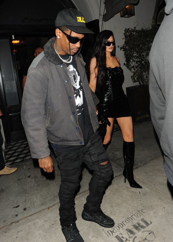 Kylie Jenner et son compagnon Travis Scott ont dîné au restaurant Craig's à West Hollywood le 13 octobre 2022. 