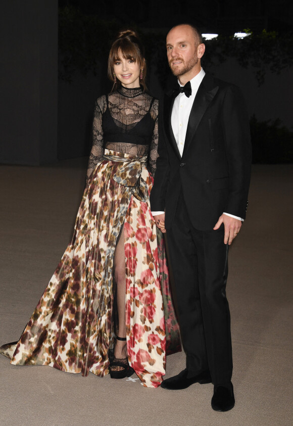 Lily Collins et son mari Charlie McDowell - Photocall de la 2ème édition du gala annuel du musée de l'Académie à l'Academy Museum of Motion Pictures de Los Angeles, Californie, Etats-Unis, le 15 octobre 2022.