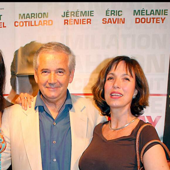 Alain Doutey, sa femme Arielle Séménoff et leur fille Mélanie Doutey.