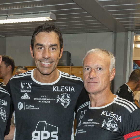 Exclusif - Fabien Barthez, Robert Pires et Didier Deschamps - Backstage du match de football caritatif du Variétés Club de France contre les légendes des Avirons Bayonnais au profit des associations "Pièces Jaunes" et "Centre Hospitalier de la Côte Basque - Service Pédiatrie" à Bayonne le 19 octobre 2022. 12.000 € ont été récoltés après la victoire du Variétés 2-1 contre les légendes des Avirons Bayonnais. © Pierre Perusseau/Bestimage