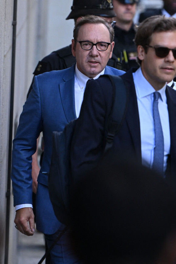 Kevin Spacey à son arrivée au palais de justice "Old Bailey" à Londres. L'acteur est poursuivi pour quatre agressions sexuelles sur trois hommes, entre mars 2005 et avril 2013. Le 14 juillet 2022