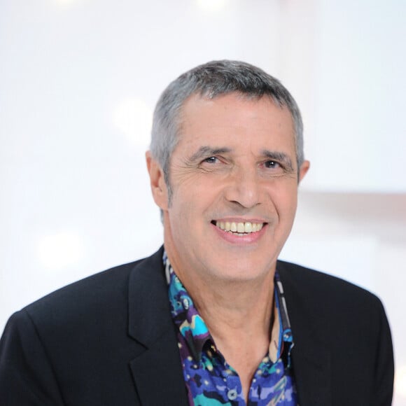 Naissance - Vanille Clerc maman pour la première fois, Julien Clerc grand-père - Info - Angèle Herry-Leclerc, fille de Patrick Dewaere et de Miou-Miou, adoptée par Julien Clerc, s'est mariée avec sa compagne - Exclusif - Julien Clerc - Enregistrement de l'émission "Vivement Dimanche" au studio Gabriel à Paris le 29 octobre 2018. L'émission sera diffusée le 4 novembre 2018 . © Guillaume Gaffiot/Bestimage