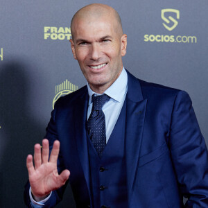 Zinedine Zidane - Photocall de la 66ème cérémonie du Ballon d'Or au Théâtre du Chatelet à Paris. © Cyril Moreau/Bestimage.