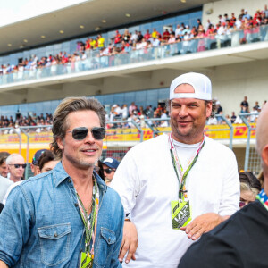 Brad Pitt lors du Grand Prix de Formule 1 (F1) des États-Unis à Austin, le 23 octobre 2022. 