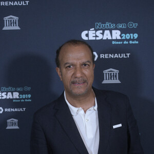 Pascal Légitimus - Photocall du 9ème dîner de gala des Nuits En Or 2019 à l'Unesco à Paris, le 17 juin 2019. Soutien du projet depuis de nombreuses années, l'UNESCO accueille l'ensemble des réalisatrices et réalisateurs lors de ce Dîner de Gala. C'est l'occasion de mettre en lumière la richesse et la diversité culturelle de ce programme réunissant des films de tous horizons, comme 35 regards posés sur le monde, symboles de dialogue et d'ouverture. Pour marquer cette soirée et leur participation à la Tournée, l'Académie des César remet à chaque réalisatrice et réalisateur, une médaille réalisée spécialement chaque année par la Monnaie de Paris. © Giancarlo Gorassini/Bestimage 