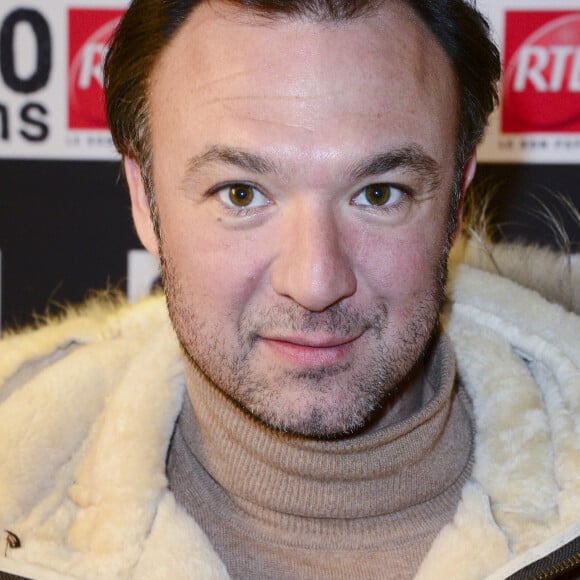 Alexandre Devoise, portrait lors de la soirée des 20 ans RTL2 à Paris le 26 mars 2015.