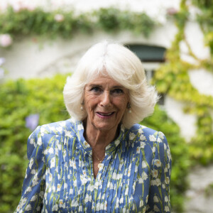 Le prince Charles et Camilla Parker Bowles, duchesse de Cornouailles, lors d'une soirée de musique et de théâtre, célébrant la culture galloise, au domaine de Llwynywermod à Myddfai. Le 5 juillet 2022 