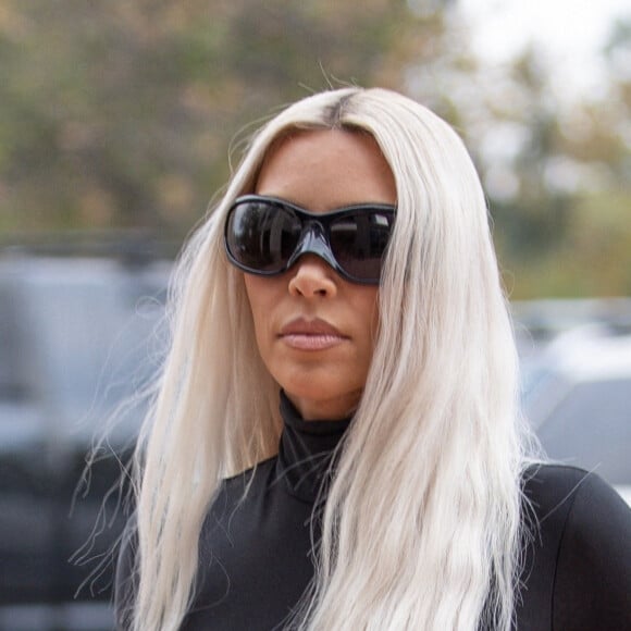 Kim Kardashian arrive au match de basket de sa fille North à Thousand Oaks, Los Angeles, Californie, Etats-Unis, le 14 octobre 2022. 