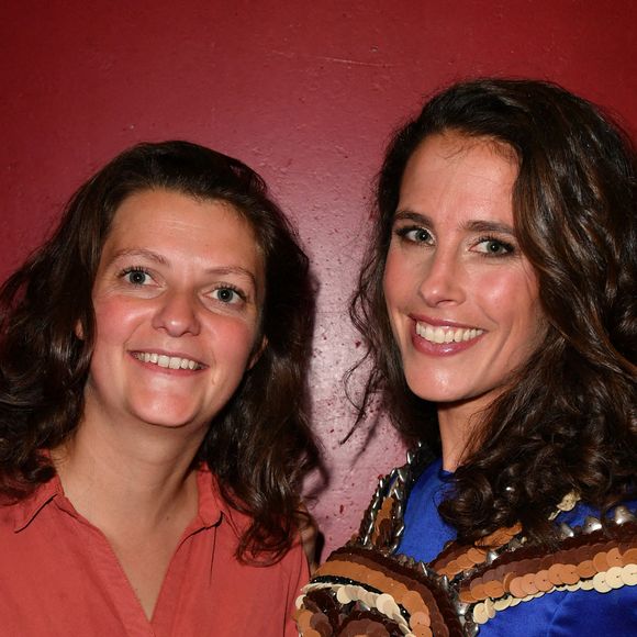 Clémence Castel et sa compagne Marie - Backstage lors du défilé d'ouverture du salon du chocolat 2022 à Paris porte de Versailles le 27 octobre 2022. © Veeren / Pierre Perusseau / Bestimage 