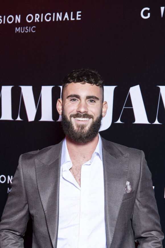 Illan Castronovo au photocall de la soirée "Unis comme jamais" au profit de l'Unicef, au pavillon Cambon à Paris. Le 8 novembre 2021.© Pierre Perusseau / Bestimage 