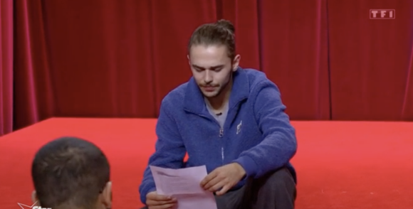 Julien, candidat nominé pour le prochain prime de la "Star Academy" - TF1