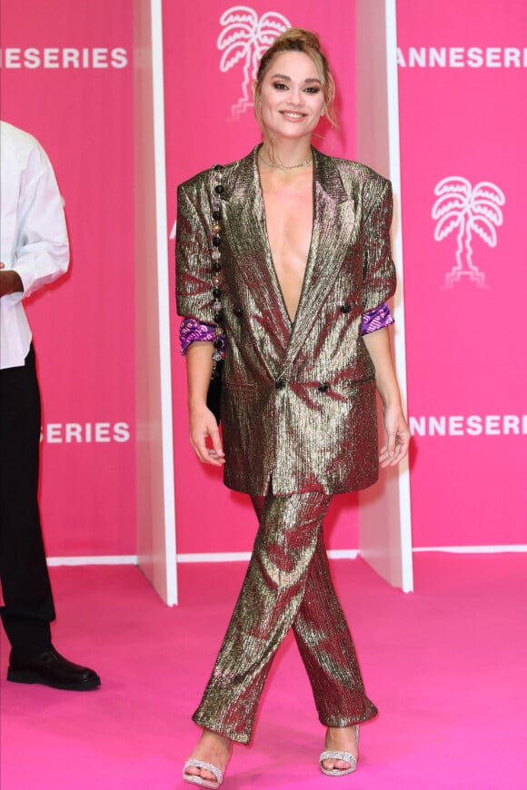 Info - Joy Esther est enceinte de son premier enfant - Joy Esther - Photocall de la soirée de clôture de la 4ème édition de Canneseries au Palais des Festivals à Cannes. Le 13 octobre 2021 