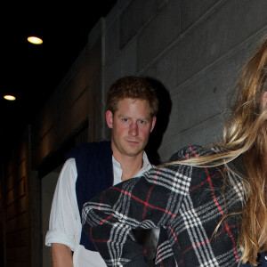 Le Prince Harry et sa petite amie Cressida Bonas sont alles voir la piece de theatre "A Book of Mormon" a Londres, le 1er octobre 2013. 