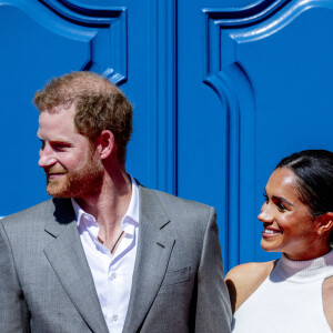 Le prince Harry, duc de Sussex et Meghan Markle, duchesse de Sussex, arrivent à l'hôtel de ville pour l'événement Invictus Games Dusseldorf 2023 One Year to Go, à Düsseldorf, Allemagne, le 6 septembre 2022. 