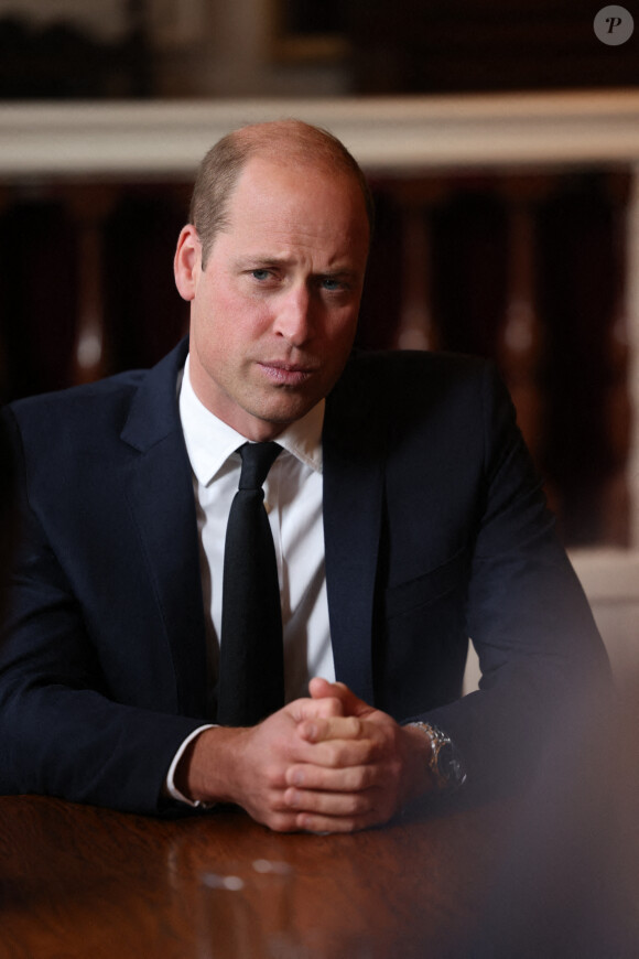 Le prince William rencontre des bénévoles et du personnel opérationnel au Windsor Guildhall à Windsor, Royaume Uni, le 22 septembre 2022. 