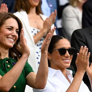 Pippa Middleton - Archives - Catherine (Kate) Middleton, duchesse de Cambridge, Meghan Markle, duchesse de Sussex, sont dans les tribunes lors de la finale femme de Wimbledon "Serena Williams - Simona Halep (2/6 - 2/6) à Londres le 13 juillet 2019. © Chryslène Caillaud / Panoramic / Bestimage 