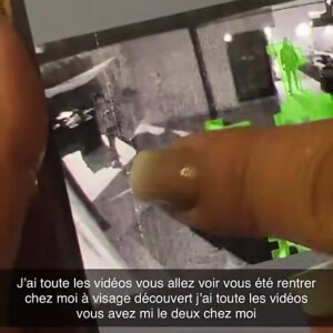 Maeva Ghennam décidé de dévoiler les vidéos des caméras de chez elle où les individus apparaissent à visage découvert