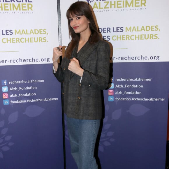 Exclusif - Clara Luciani - Coulisses du XVème gala pour la Fondation Recherche Alzheimer à l'Olympia à Paris le 14 mars 2022. Sous la direction artistique de P. Souchon, des grands noms de la chanson française se mobilisent autour d'un concert sur le thème "2 générations chantent pour la 3ème". L'intégralité des bénéfices de cette soirée servira à financer la recherche sur la maladie d'Alzheimer. © Bertrand Rindoff/Bestimage 