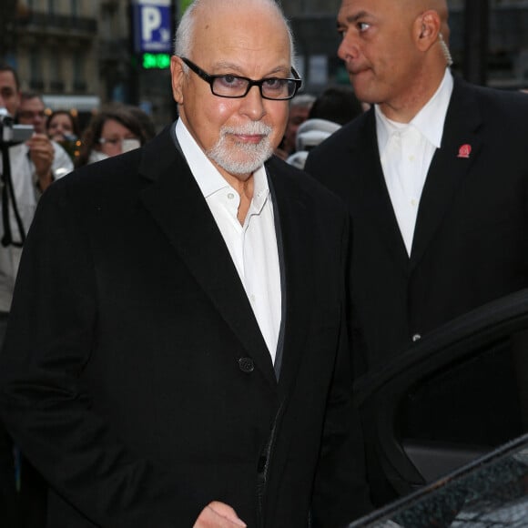 Celine Dion et son mari Rene Angelil quittent leur hotel pour se rendre a l'enregistrement de l'emission "Vivement Dimanche". Paris, le 27 novembre 2012 