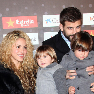 Shakira, son compagnon Gerard Piqué et ses fils Milan et Sasha - Gerard Piqué reçoit un prix lors de la 5ème édition du "Catalan football stars" à Barcelone, Espagne, le 28 novembre 2016.