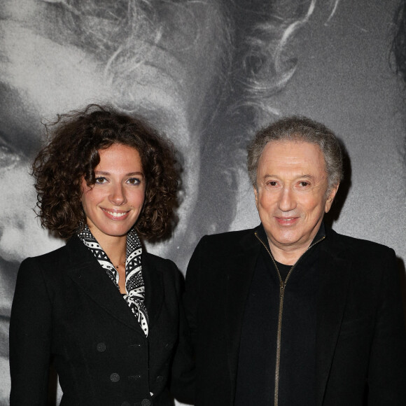 Exclusif - Michel Drucker et sa "petite-fille" Rebecca - Générale de l'opéra-rock "Starmania" à la Seine Musicale de Boulogne-Billancourt, le 8 novembre 2022. © Dominique Jacovides-Coadic Guirec/Bestimage