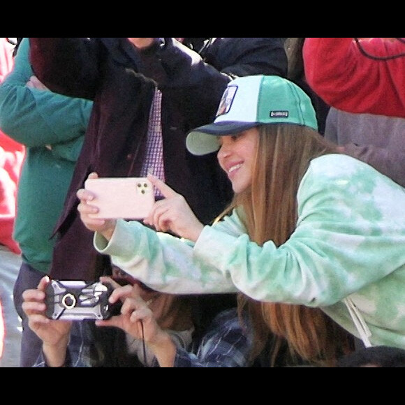 Gerard Pique et son ex-femme Shakira se croisent et s'ignorent totalement lors d'un match de baseball de leur fils Milan à Barcelone. Ils ne se sont ni regardés ni adressés la parole. Barcelone, le 19 novembre 2022.