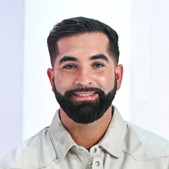 Exclusif - Kendji Girac lors de l'enregistrement de l'émission "Vivement Dimanche" au Studio Gabriel et diffusée le 30 octobre 2022 sur France 3. Photos du 16 octobre 2022. © Guillaume Gaffiot / Bestimage 