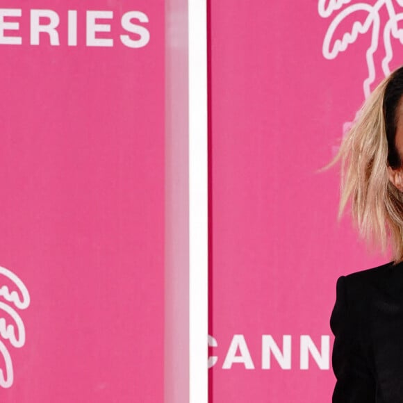 Alessandra Sublet - Arrivées au photocall de la cérémonie de clôture sur le pink carpet de la 5ème édition du Festival International Canneseries à Cannes le 6 avril 2022. © Norbert Scanella / Panoramic / Bestimage 