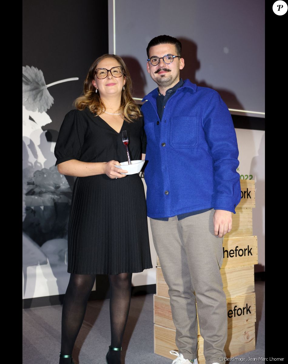 Exclusif - Soirée de Gala - TheFork Awards 2022 : Prix du Public à Camille Delcroix, Bacôve à Saint-Omer, parrainé par Gilles Goujon - L'Auberge du Vieux Puits, au Palais de la Bourse de Bordeaux, le 21 novembre 2022 pour la remise des Trophées TheFork Awards 2022 Camille Delcrois et son épouse Carla © Jean-Marc Lhomer / Bestimage
