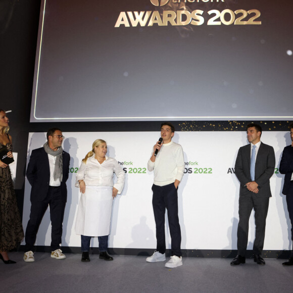 Exclusif - Soirée de Gala - TheFork Awards 2022 : Le Grand Prix du public à Mallory Gabsi, restaurant Gabsi à Paris parrainé par Hélène Darroze, Michel Sarran et Guy Savoy, au Palais de la Bourse de Bordeaux, le 21 novembre 2022 pour la remise des Trophées TheFork Awards 2022 © Jean-Marc Lhomer / Bestimage