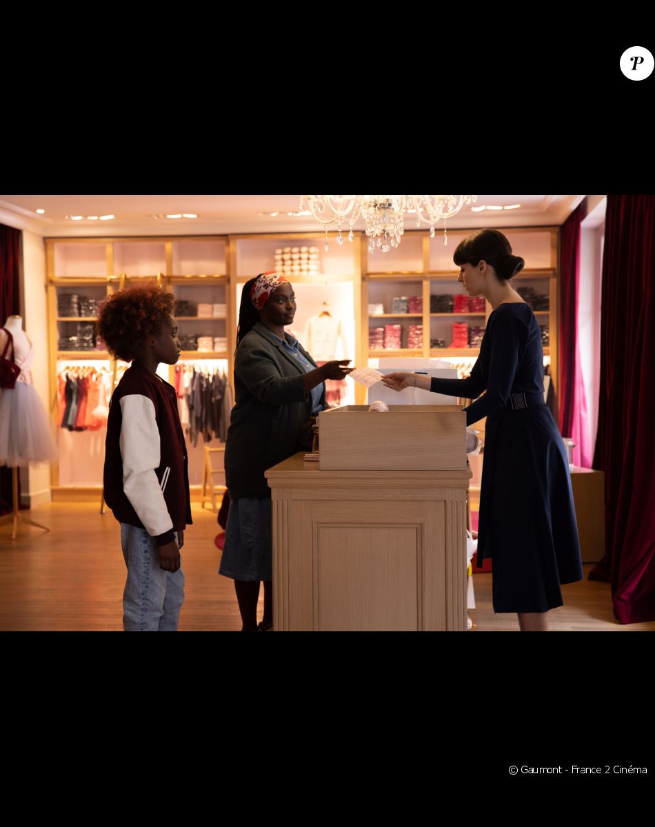 Image du film Neneh Superstar avec Oumy Bruni Garrel, la fille de Valeria Bruni-Tedeschi et Louis Garrel