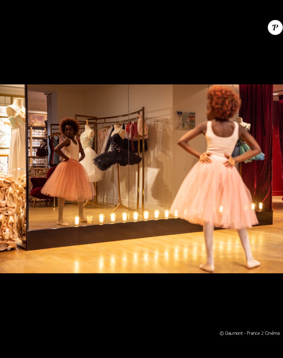 Image du film Neneh Superstar avec Oumy Bruni Garrel, la fille de Valeria Bruni-Tedeschi et Louis Garrel