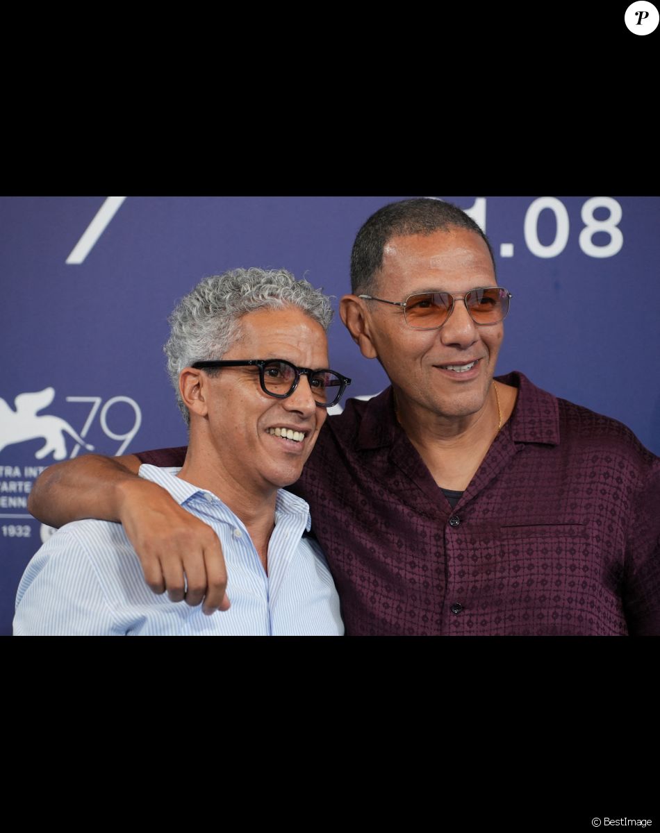 Sami Bouajila and Roschdy Zem - Photocall de "Les Miens" au 79ème Festival International du Film de Venise (Mostra) le 9 septembre 2022.