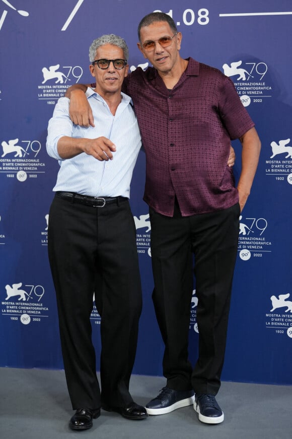 Sami Bouajila and Roschdy Zem - Photocall de "Les Miens" au 79ème Festival International du Film de Venise (Mostra) le 9 septembre 2022. 