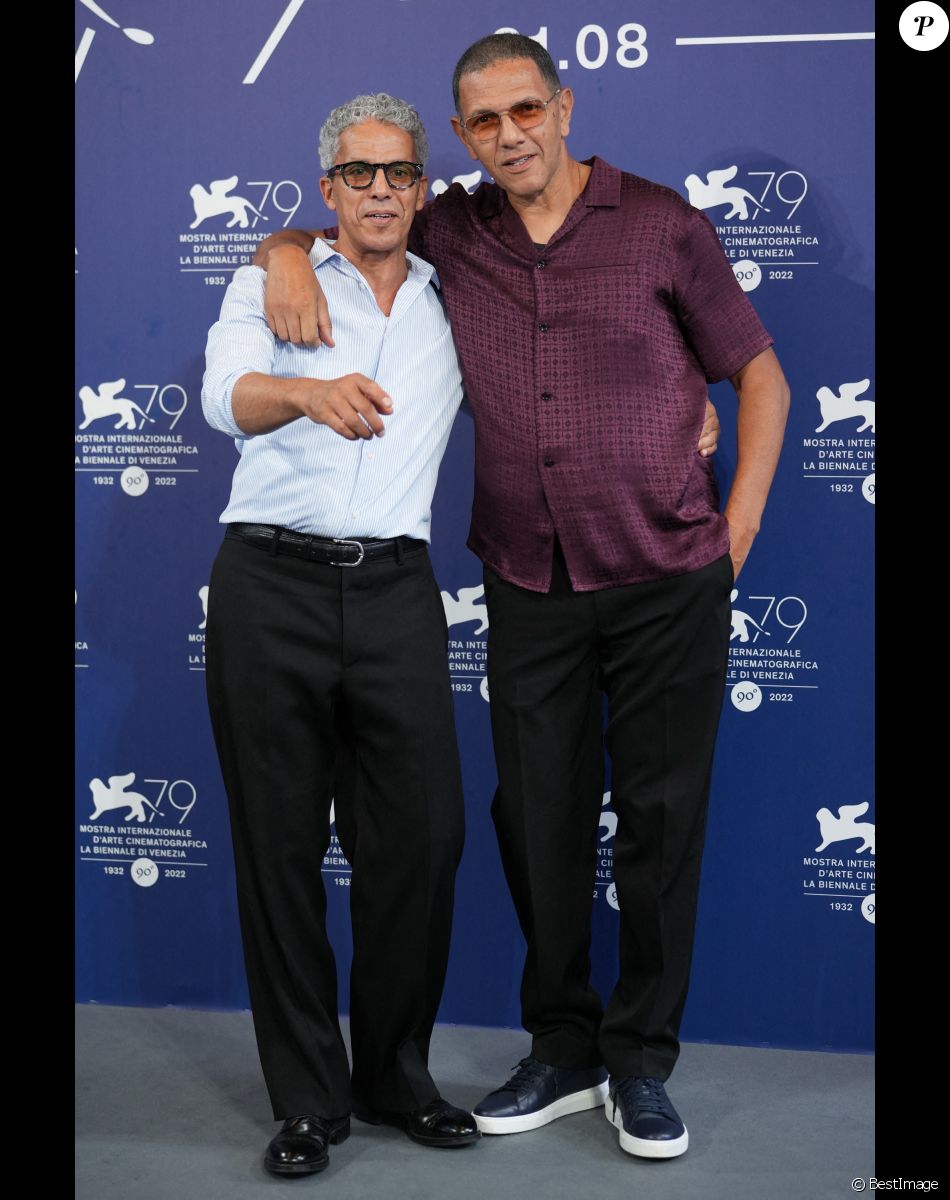 Sami Bouajila and Roschdy Zem - Photocall de "Les Miens" au 79ème Festival International du Film de Venise (Mostra) le 9 septembre 2022.