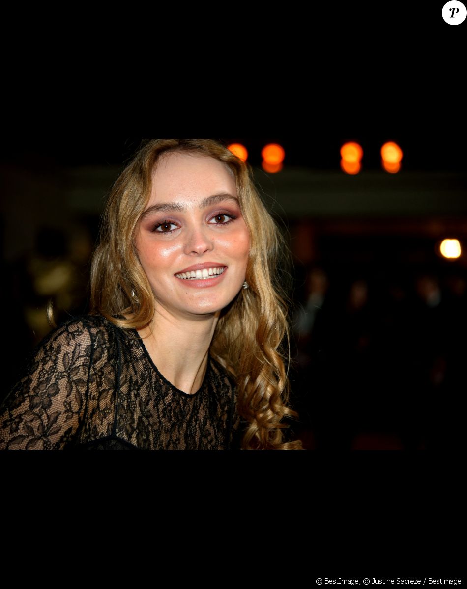 Lily-Rose Depp - Arrivées à la 73ème cérémonie des British Academy Film Awards (BAFTA) au Royal Albert Hall à Londres. Le 3 février 2020 © Justine Sacreze / Bestimage