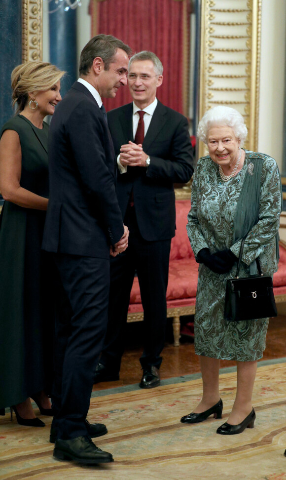 La reine Elisabeth II d'Angleterre, Jens Stoltenberg - Réception au palais de Buckingham en l'honneur des participants à l'anniversaire des 70 ans de l'Otan le 3 décembre 2019. 