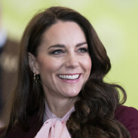Kate Middleton : Sac à main hors de prix et tailleur luxueux... La princesse radieuse face aux virulentes attaques